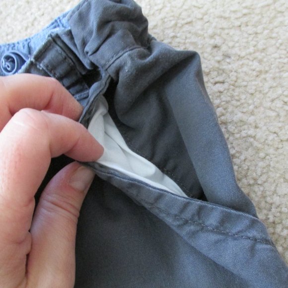 Cat & Jack Chino Shorts Youth Boys Size 16 Gray Elastic Adjustable Casual Bottom - Picture 2 of 7